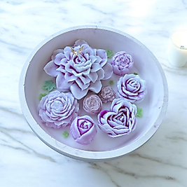 Mor Çiçekli Mum Tasarımı